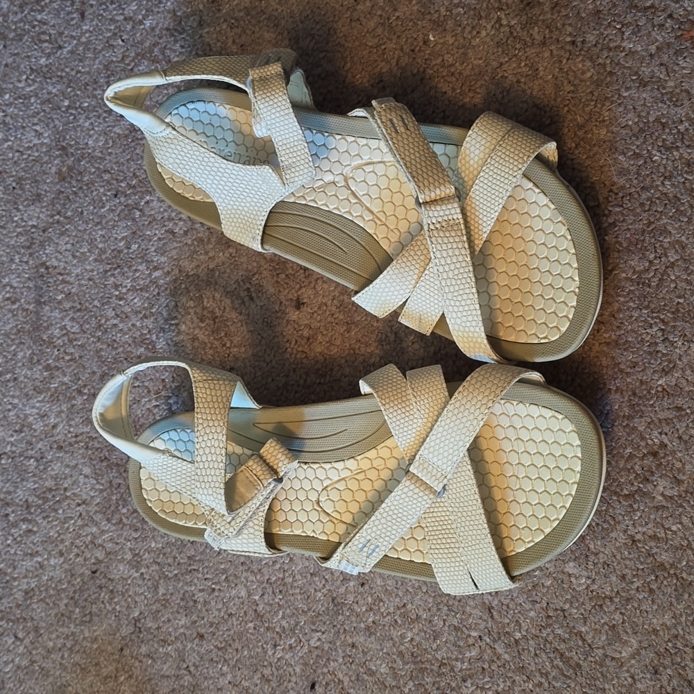 Baretraps Danny sandal ivory